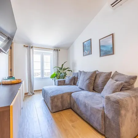 Duplex De Charme Au Coeur D'antibes * Antibes