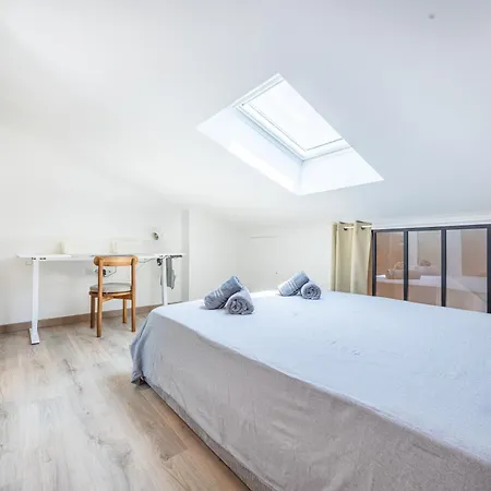Duplex De Charme Au Coeur D'antibes Apartmán Antibes